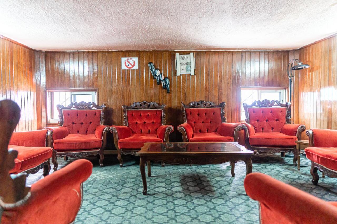 Hotel Le Majestic Douala Exterior foto